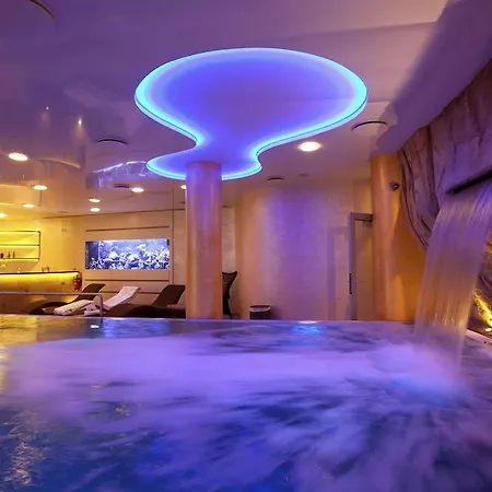 Hotel Ambiente Wellness & 4*