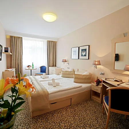 Ξενοδοχείο Ambiente Wellness & 4*