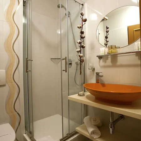 Ambiente Wellness & 4* Karlsbad