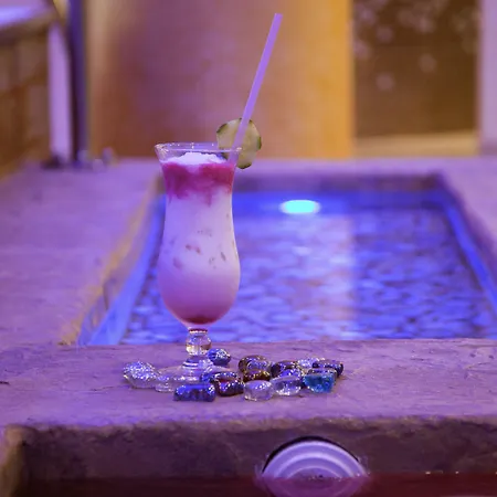 Ambiente Wellness & 4*