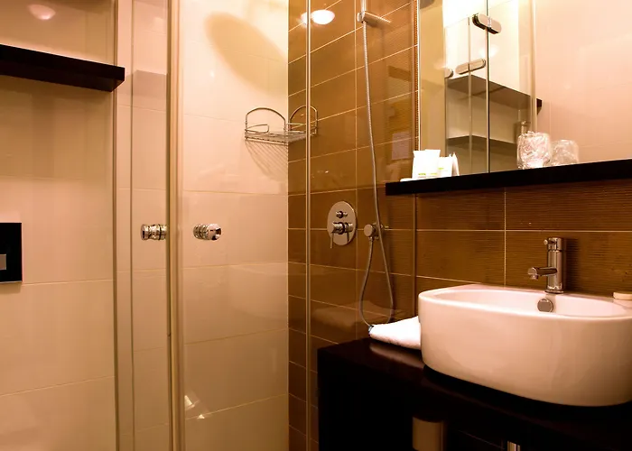 Отель Ambiente Wellness & 4*