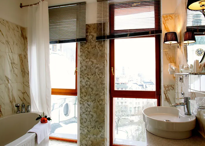 Ambiente Wellness & فندق 4*