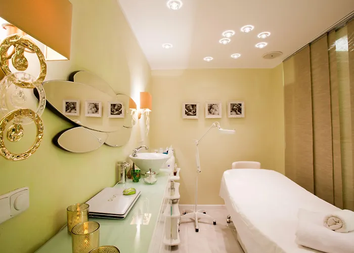فندق Ambiente Wellness & 4*