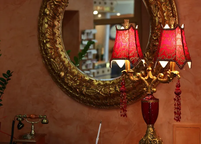 فندق Ambiente Wellness & كارلوفي فاري